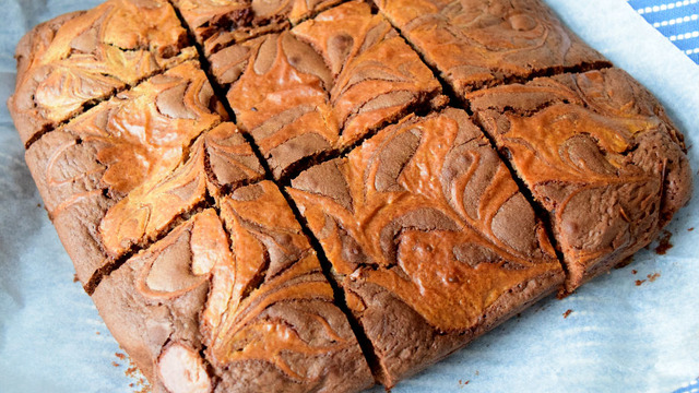 Hem de Fındık Kremasıyla: Fıstık Ezmeli Brownie