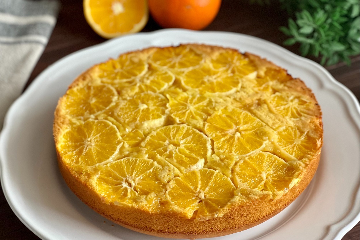 Hem de Bol Vitaminli: Portakallı Ters Yüz Kek