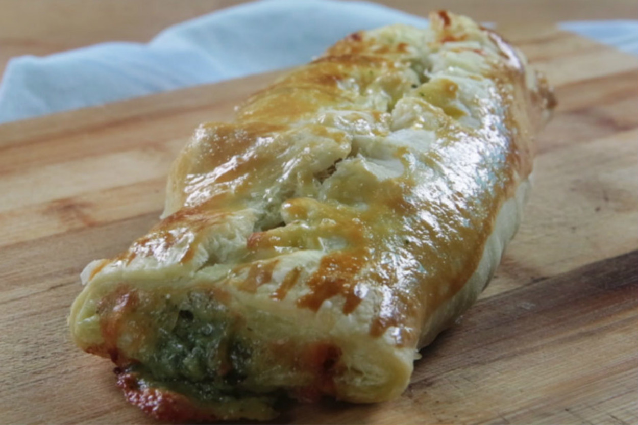 Lezzeti İçinde: Pesto Soslu Tavuklu Milföy