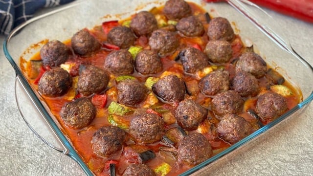 Çocukların Sevgilisi: Fırında Sebzeli Köfte