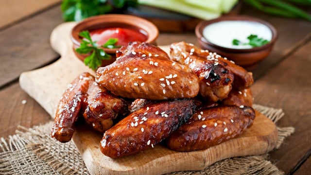 Elle Yemek Şart: Teriyaki Soslu Tavuk Kanat