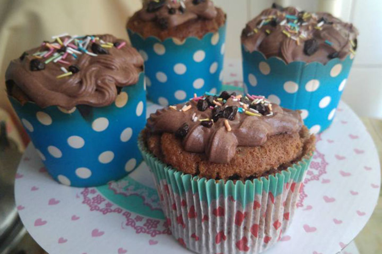 Şirinlik Abidesi: Kakaolu Damla Çikolatalı Cupcake