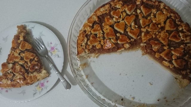 Lezzetine Doyum Olmayan Birliktelik: Elmalı ve Tarçınlı Turta