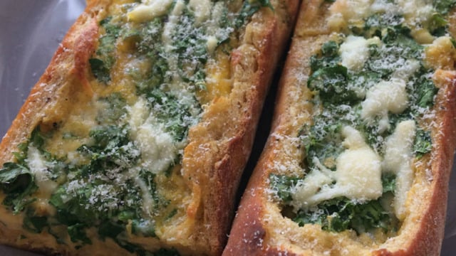 Sunumdan Kazanır: Yumurtalı Peynirli Baget