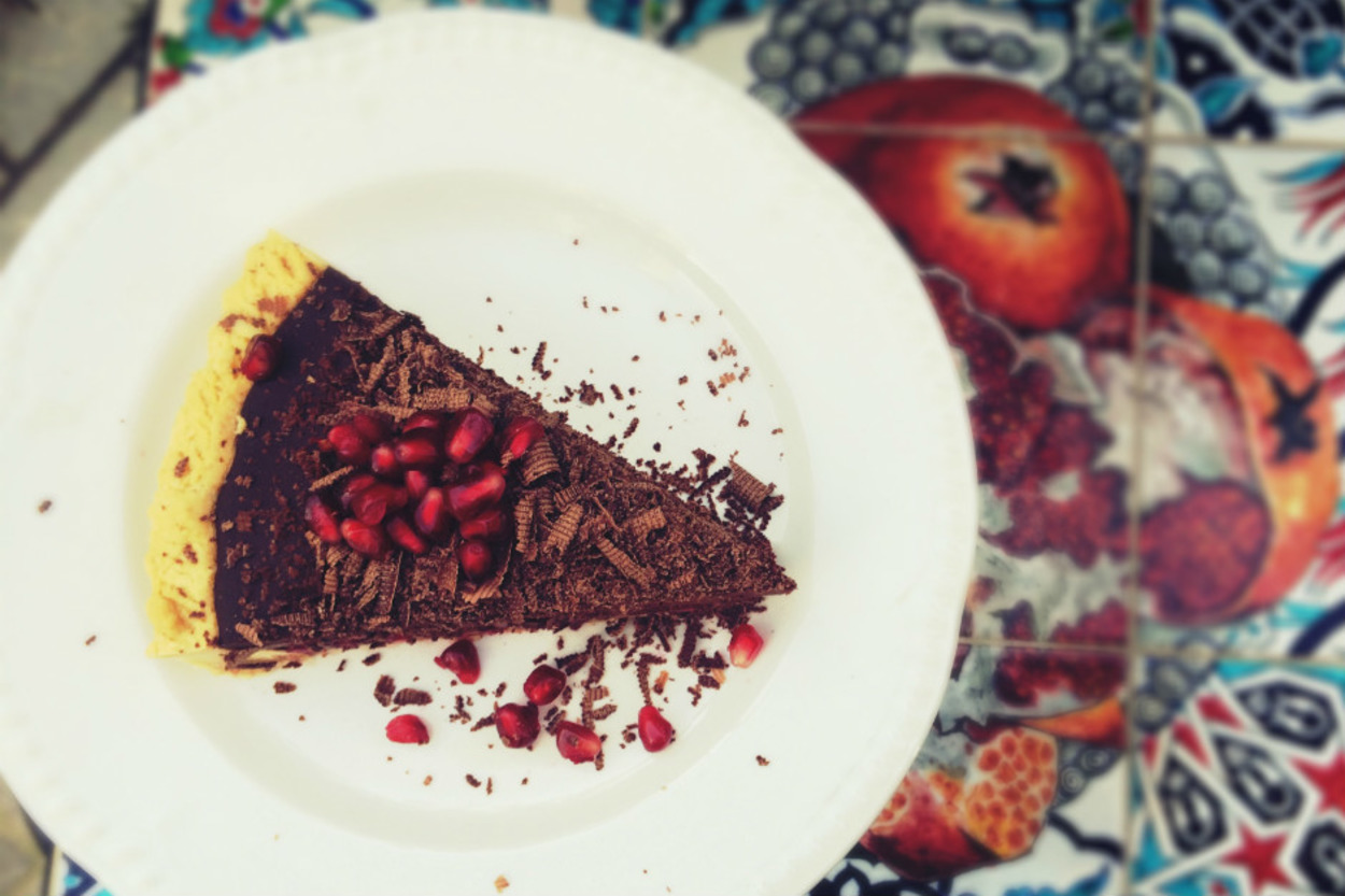 Lezzet Dilimi: Narlı Çikolatalı Tart