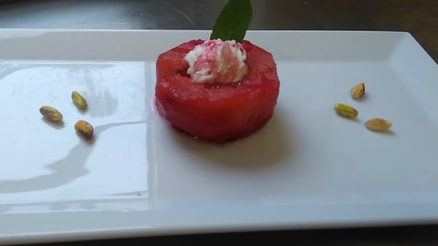 Üzerine de Kaymak: Aromalı Ayva Tatlısı