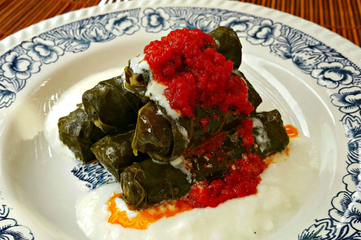 Bir Karadeniz Harikası: Karalahana Sarması