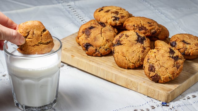 Sütün Yeni Favorisi: Damla Çikolatalı Kıtır Kurabiye (Cookie)
