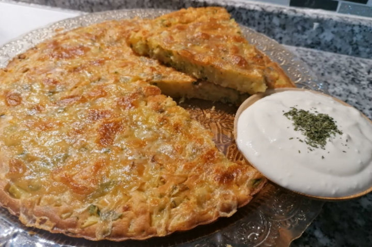 İki Lezzet Birlikte: Bal Kabaklı Patatesli Kek