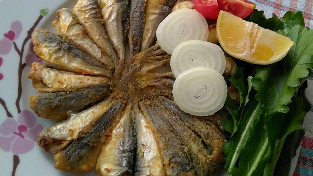Klasik Şekilde Pişecek: Tavada İstavrit