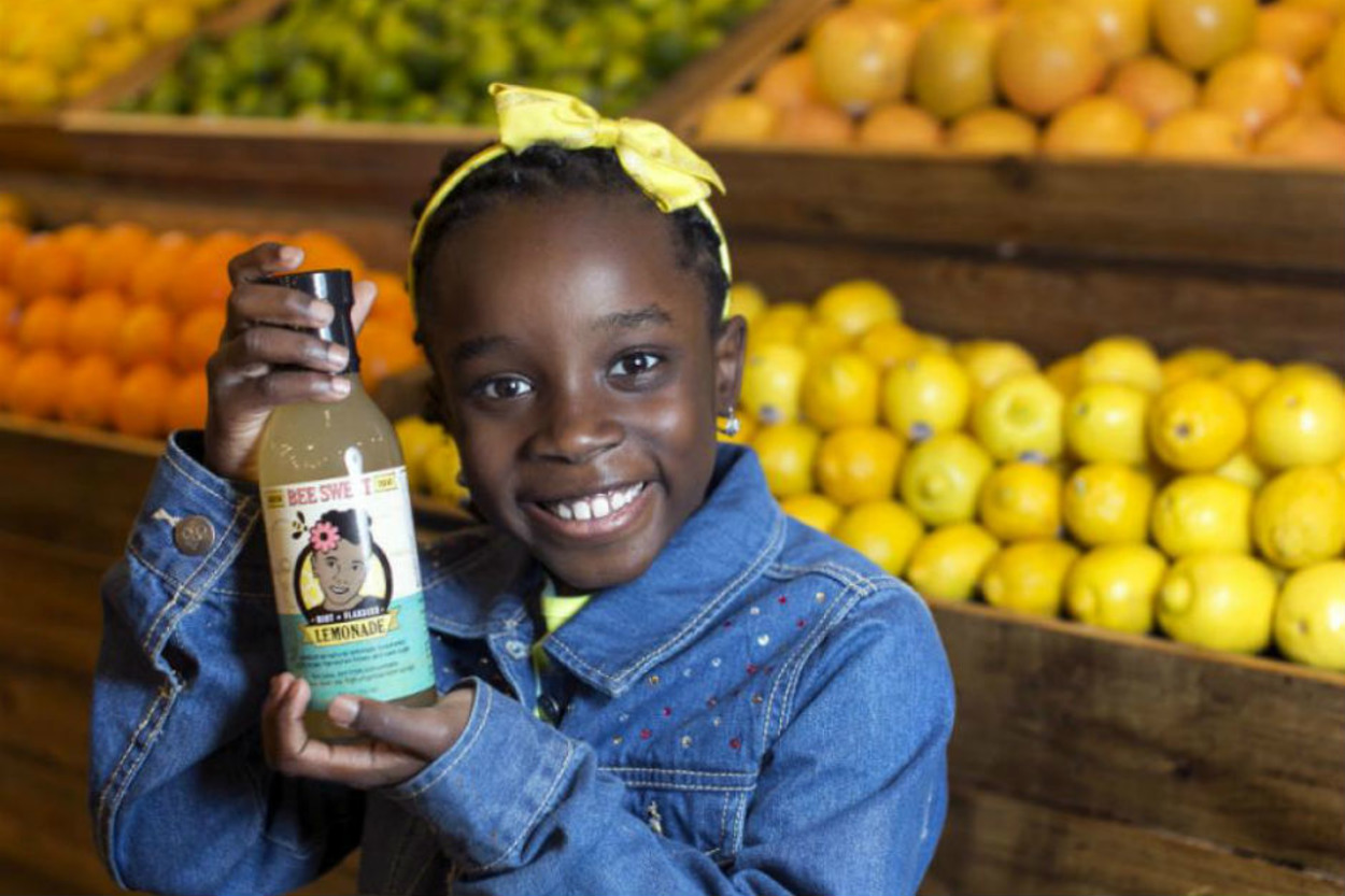 Büyükannesinin Ballı Limonata Tarifi Sayesinde Milyoner Olan 13 Yaşındaki Girişimci Kız