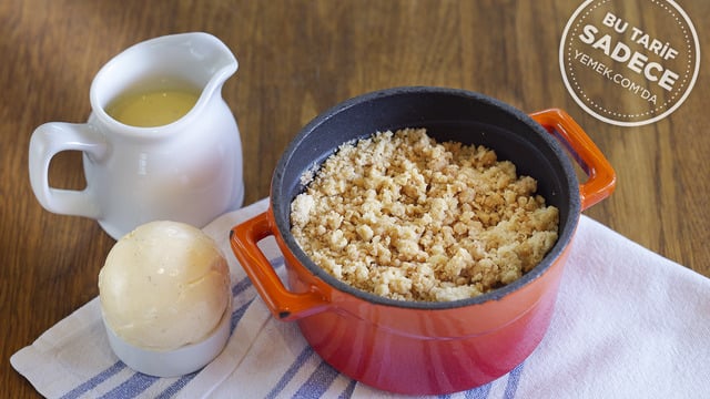 Tom's Kitchen'dan: Armut ve Böğürtlenli Crumble
