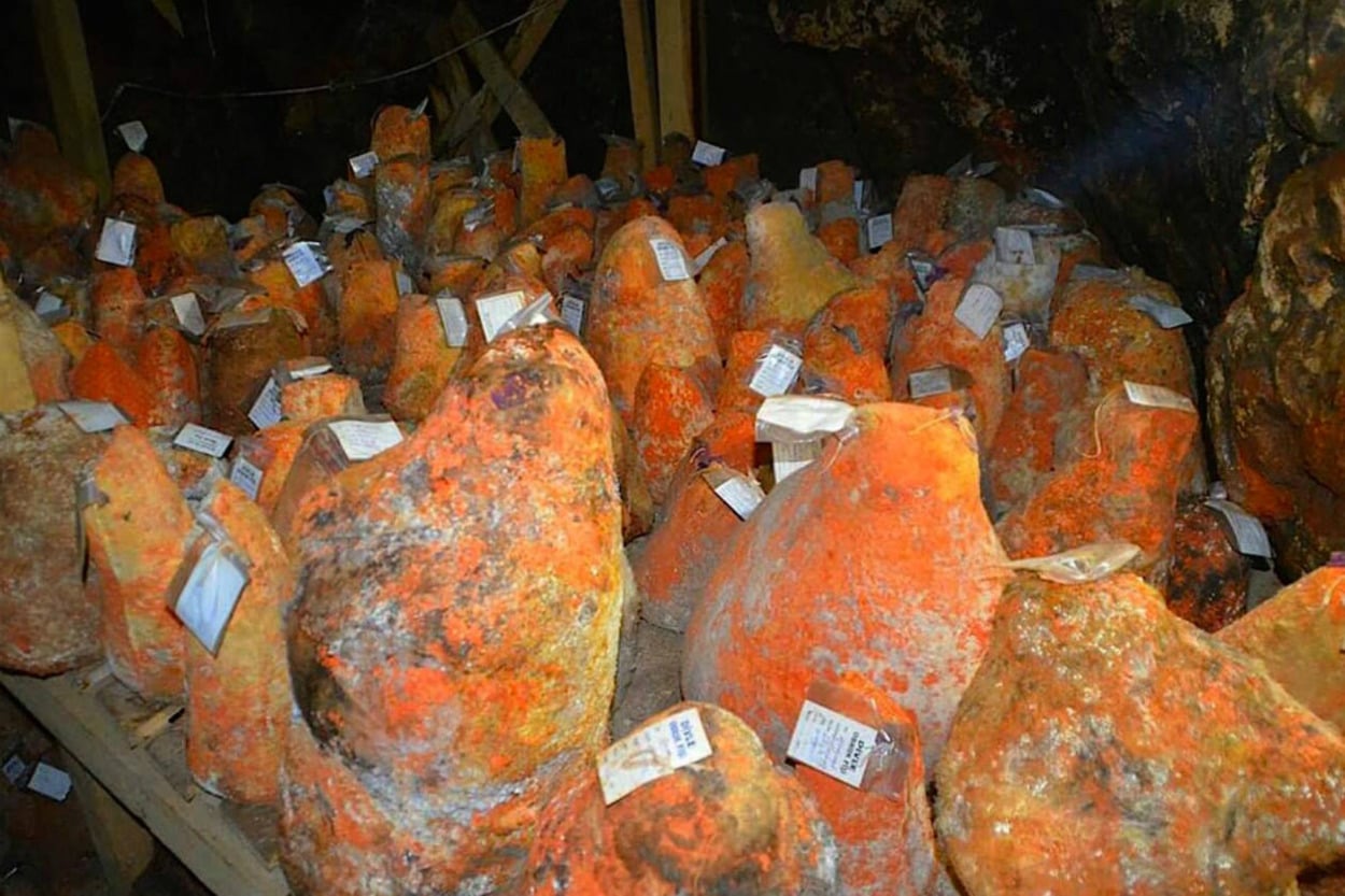 Mağarada Üretilip Köylülere Yılda 3,5 Milyon Lira Kazandıran Leziz Obruk Peyniri