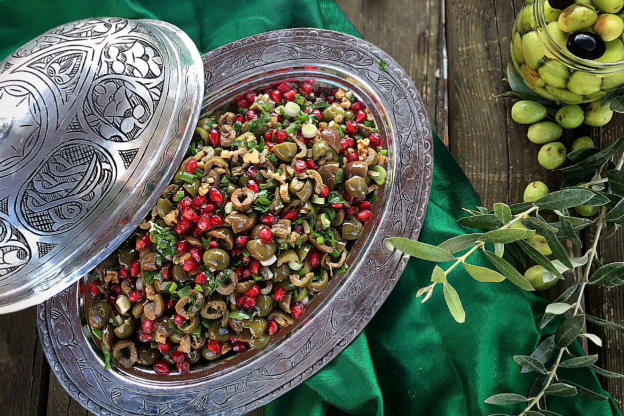 Kahvaltılık Lezzet: Zeytin Piyazı