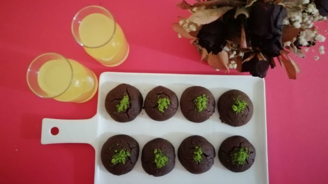 Islak Kek Tadında: Kolay Brownie Kurabiye