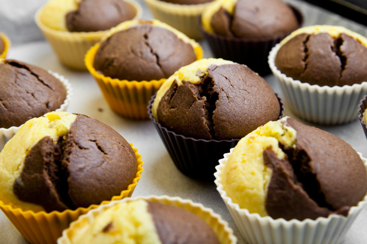 Yumuşak Kıvam Ondan Sorulur: İki Renkli Muffin