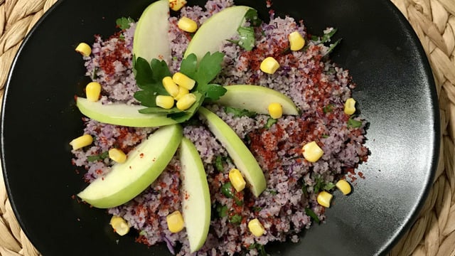 Rengarenk: Yeşil Elmalı Mor Salata