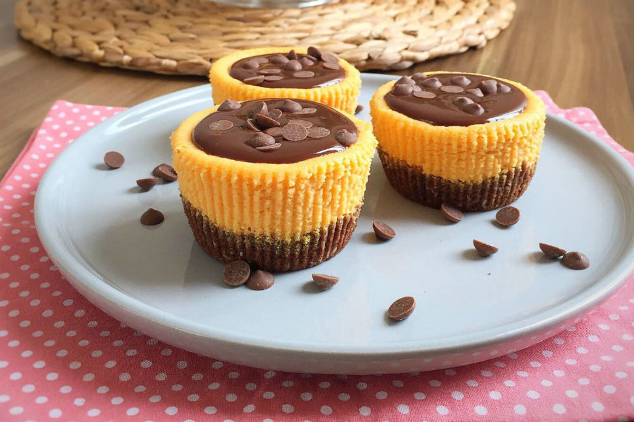 Tutma Garantili: Bal Kabaklı Çikolatalı Mini Cheesecake