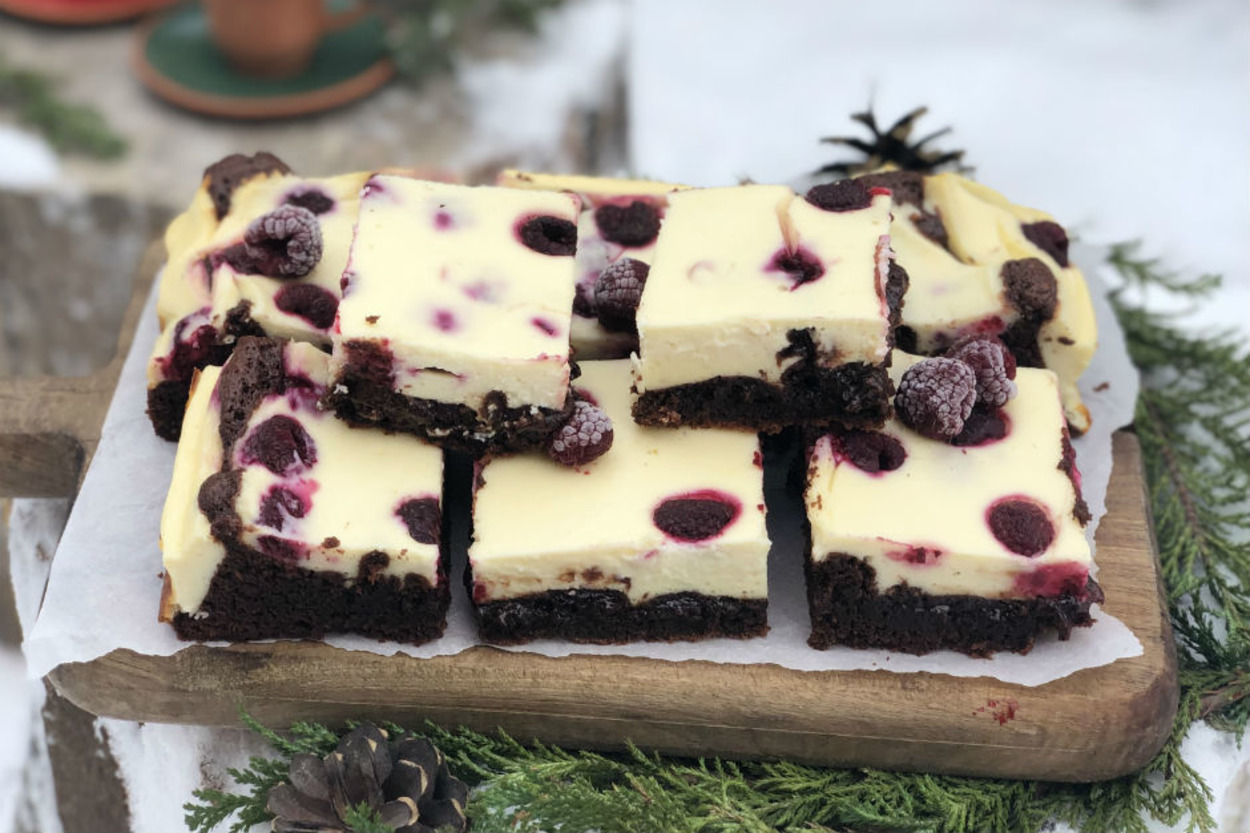 Damaklara Şenlik: Frambuazlı Lor Peynirli Brownie