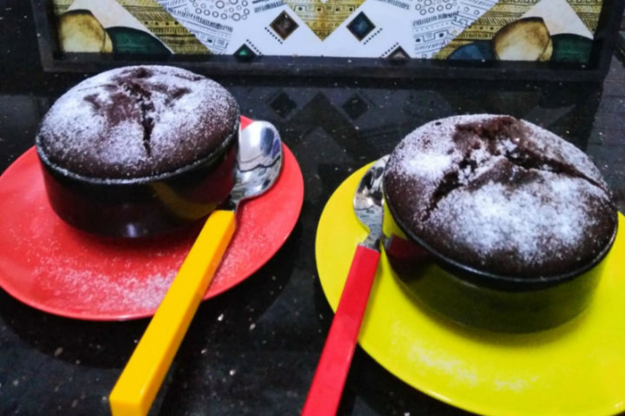 Çikolata Aşıklarının Vazgeçilmezi: Tencerede Puf Sufle