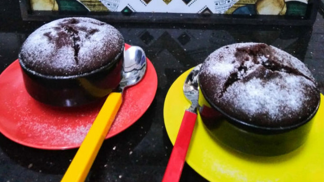 Çikolata Aşıklarının Vazgeçilmezi: Tencerede Puf Sufle