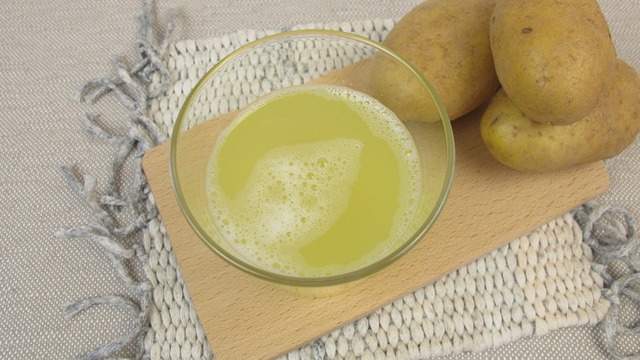 Porselen Gibi Bir Cilde Kavuşmaya Yardımcı Dünyanın En Kolay Yöntemi: Patates Maskesi
