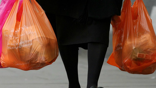 Artık Neden Alışverişlerde Plastik Poşetlerin Her Birine 25 Kuruş Ödemek Zorunda Olacağız?