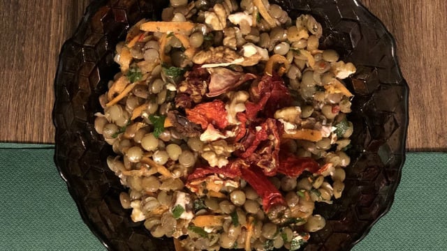 Doyurma Garantili: Pratik Mercimek Salatası