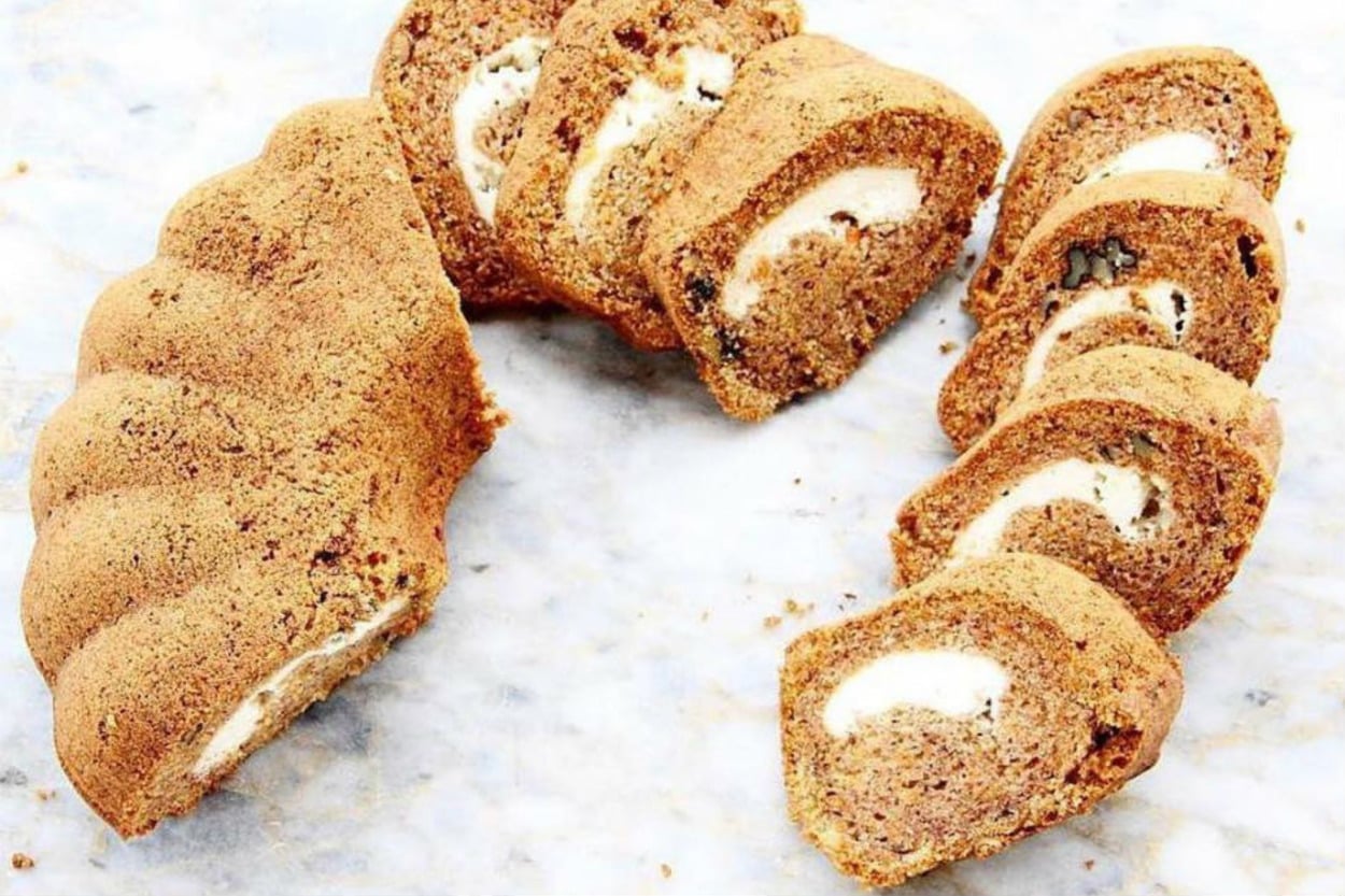 Cheesecake Kıskandırır: Krema Dolgulu Havuçlu Kek