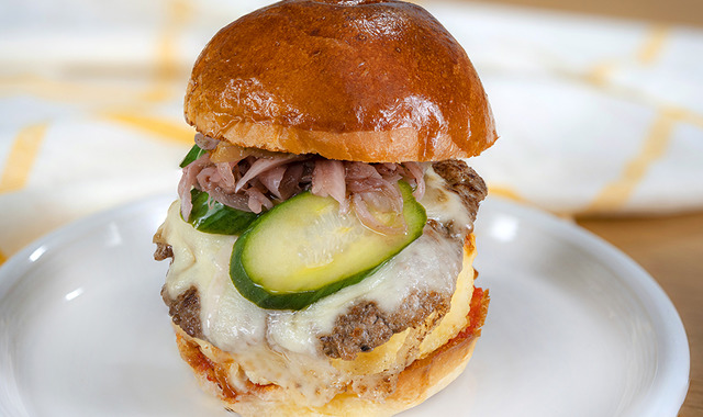 Lezzetiyle Şaşırtacak: Ekonomik Burger