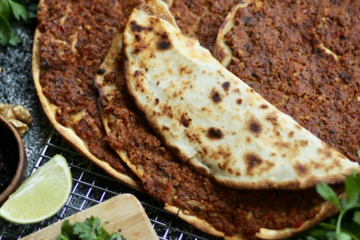 Tadanlar Hayran: Antep Usulü Lahmacun