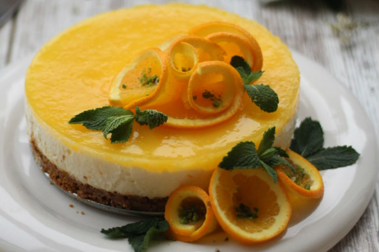 Üstelik Pişmiyor: Portakal ve Beyaz Çikolatalı Cheesecake