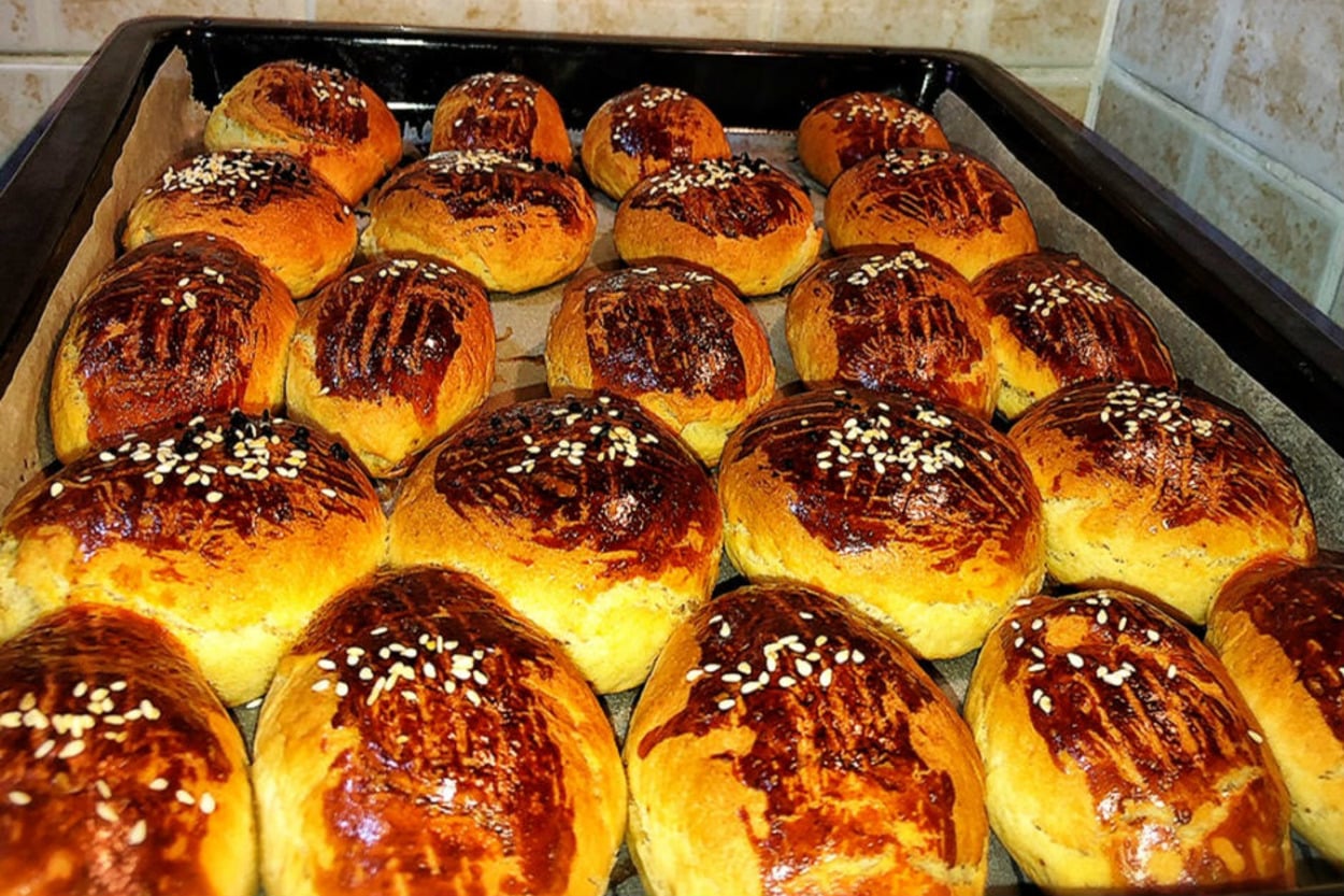 Böylesini Yemediniz: Yumuşacık Pastane Poğaçası