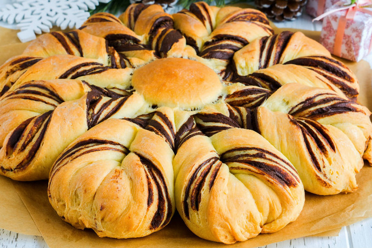 Çikolatalı Çiçek Çörek Tarifi