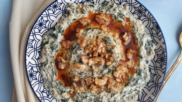 Her Yemeğin Yanına: Kinoalı Ispanaklı Meze