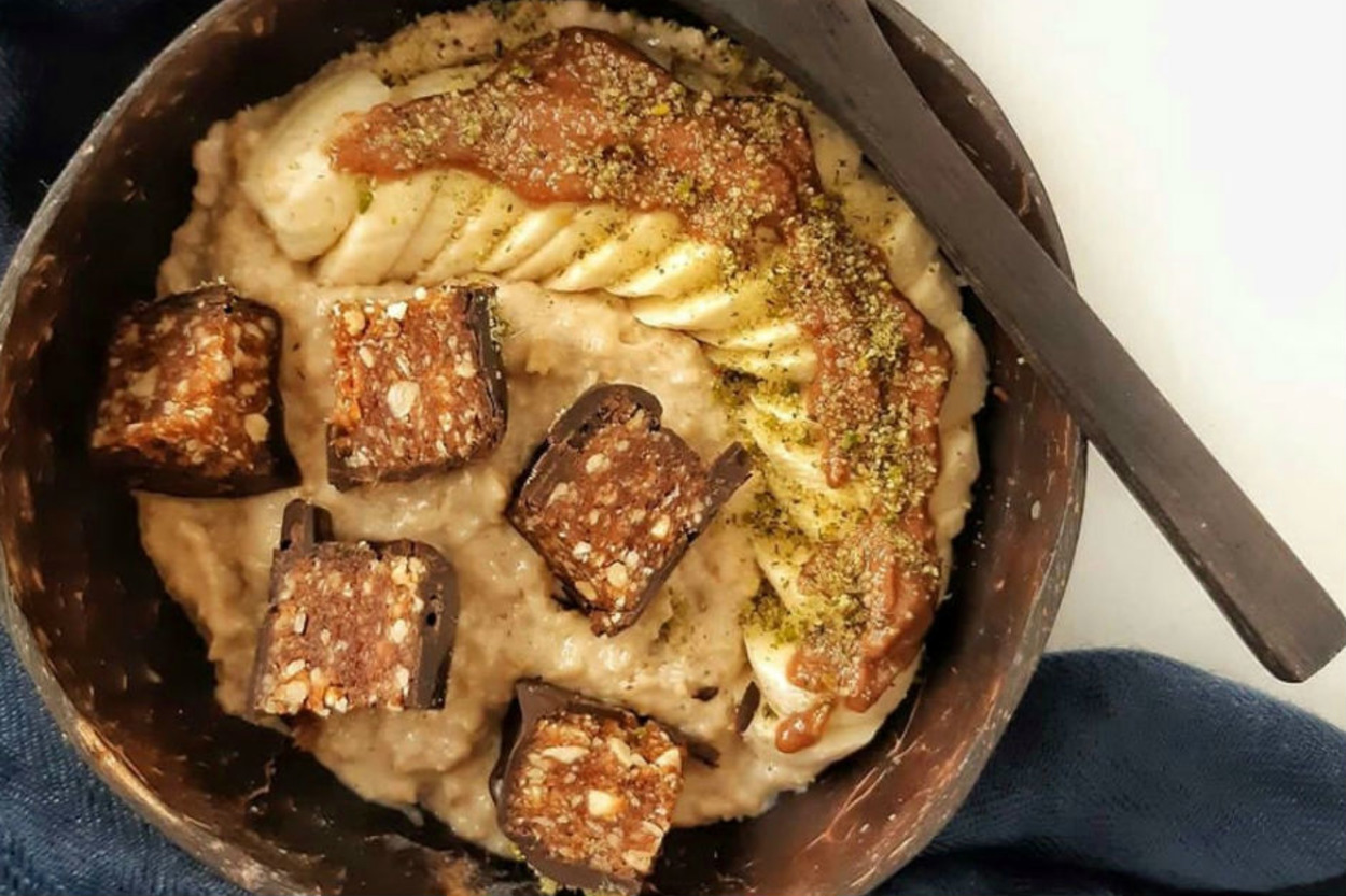 Her Kaşıkta Enfes Lezzet: Sade Yulaf Lapası