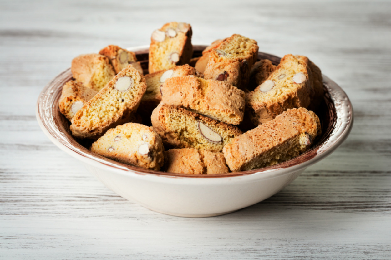 Kıtır Kıtır Yemelik: Bademli İtalyan Kurabiyesi (Cantuccini)