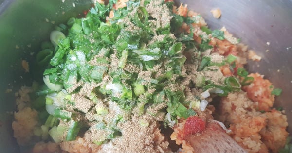 tam-olculu-kolay-mercimek-koftesi5