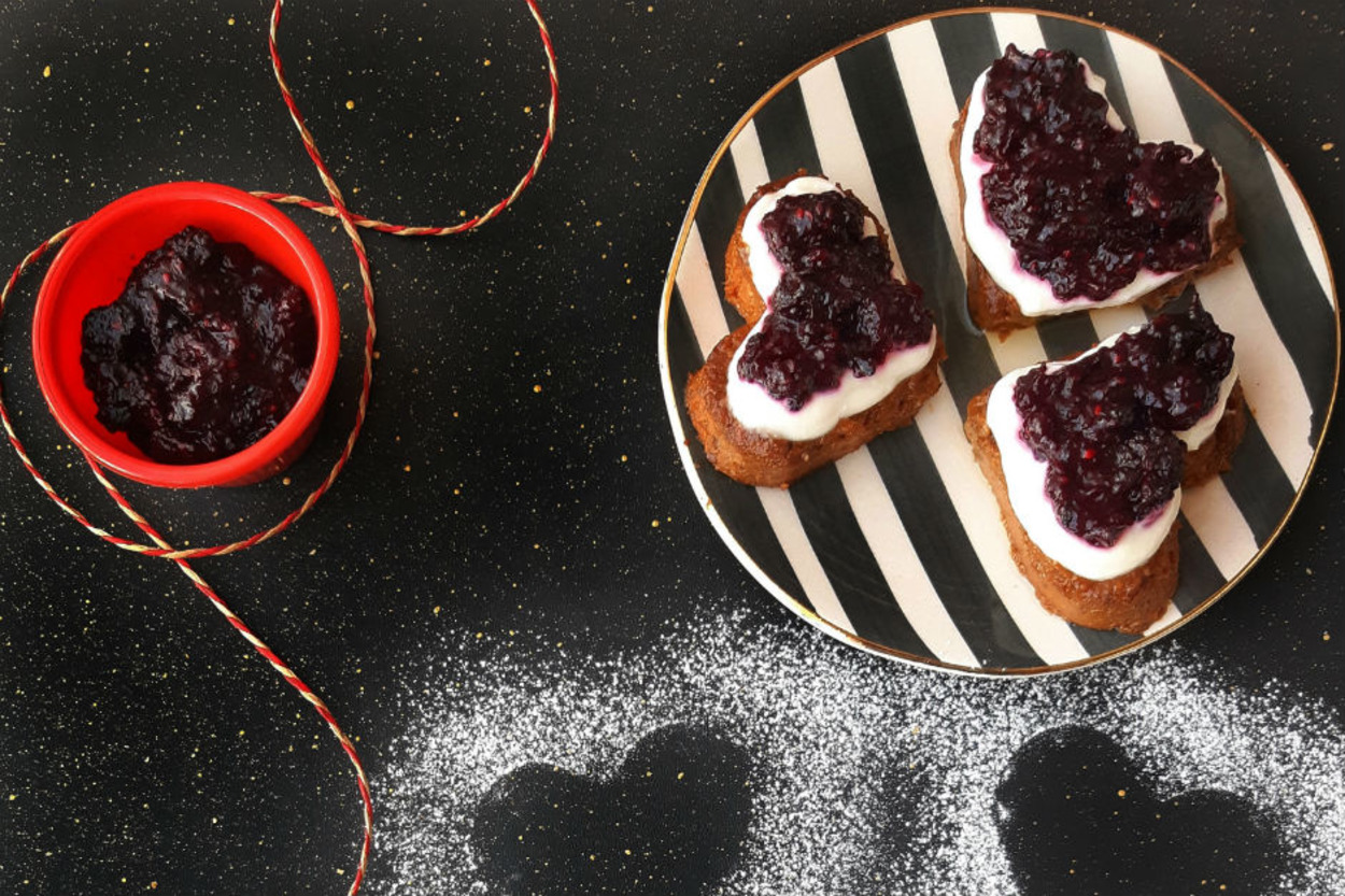 Şaşırtın Onları: Tatlı Ekşi Mini Cheesecake