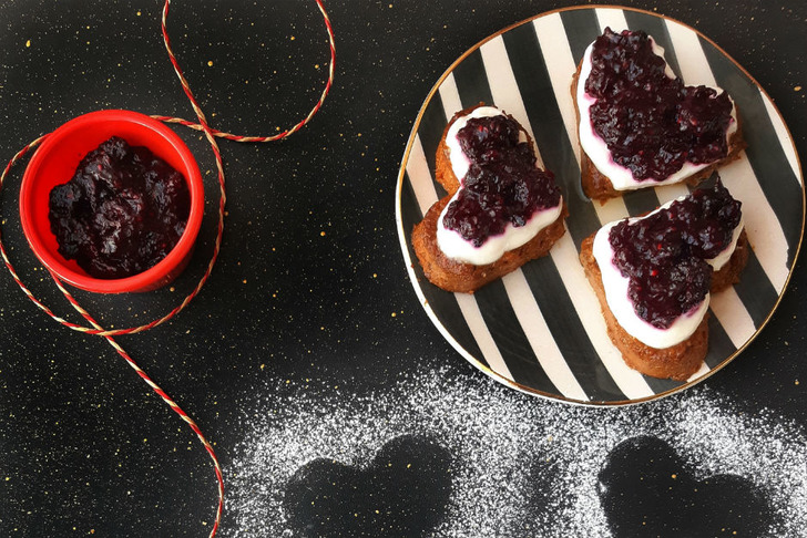 Tatlı Ekşi Mini Cheesecake Tarifi