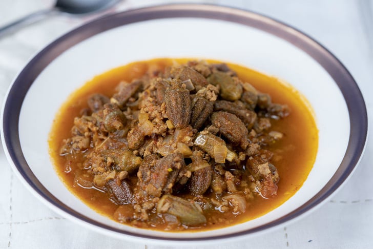 Kıymalı Kuru Bamya Yemeği Tarifi