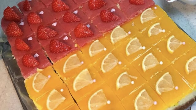 Üç Katmanlı: Meyveli Cheesecake