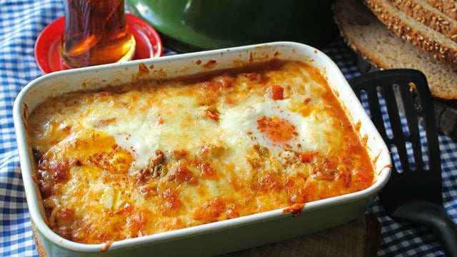 Yeme de Yanında Yat: Fırında Kıymalı Yumurta