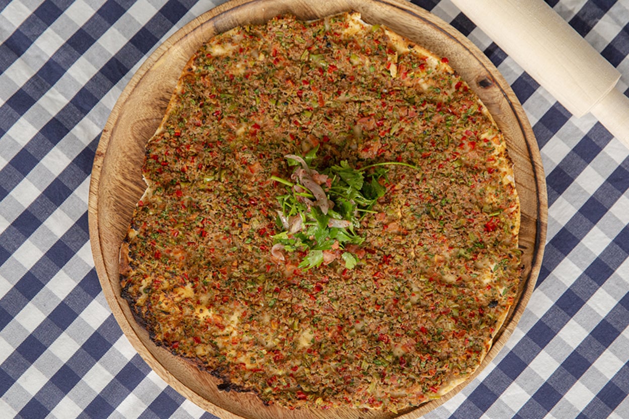 Evde Daha Ekonomik: Fırında Lahmacun
