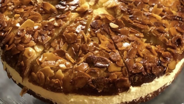 Meşhur Alman Pastası: Bienenstich (Arı Sokması Pastası)