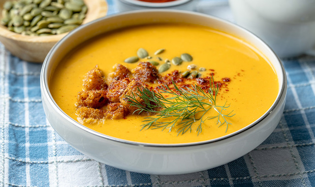 Tadı Enfes: Tarhanalı Sebzeli Bal Kabağı Çorbası