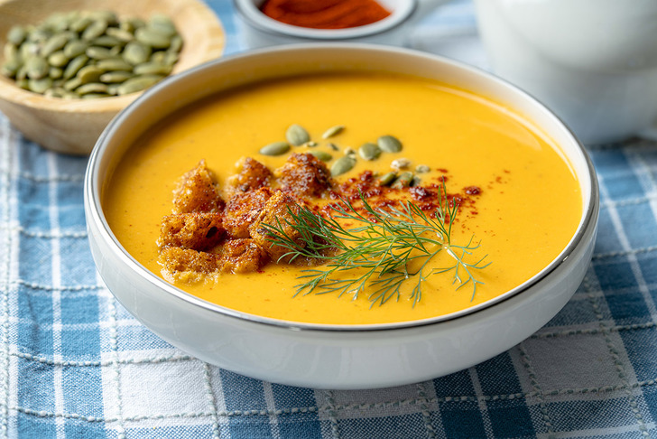 Tarhanalı Sebzeli Bal Kabağı Çorbası Tarifi