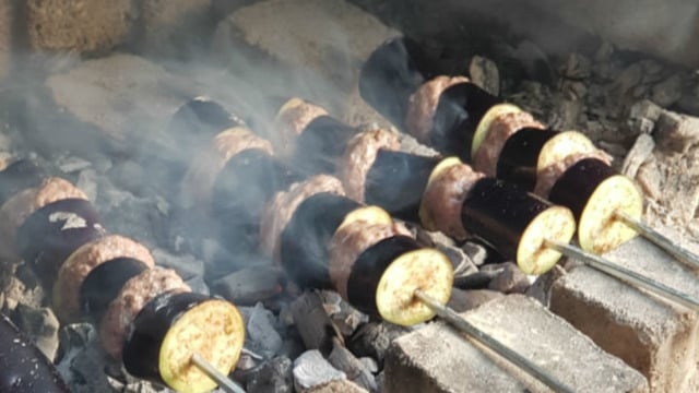 Mangalcılar Buraya: Mangalda Patlıcan Kebabı