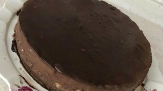 Bir Efsane: Çikolata Soslu Mozaik Pasta