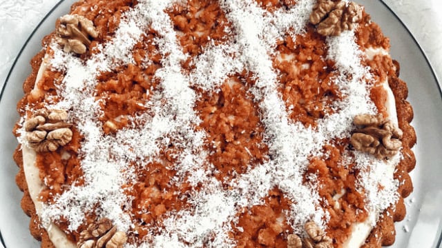 Pasta Tadında: Havuçlu Muhallebili Tart